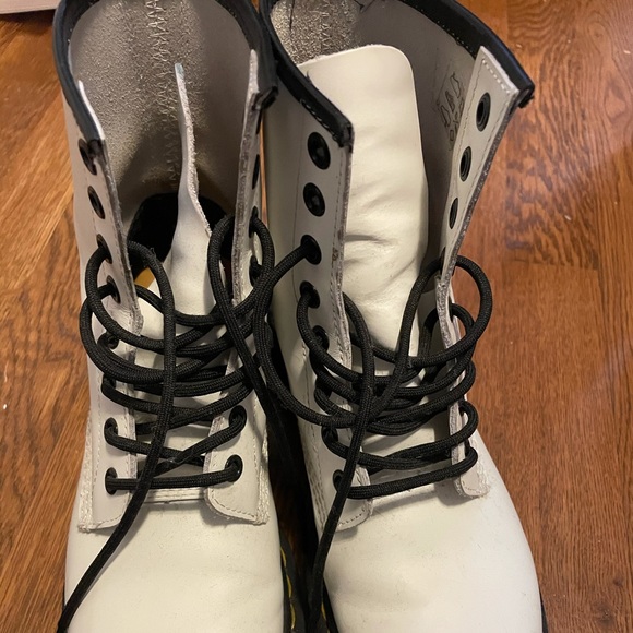 Doc Marten 1460 White size 6 - see photos - Picture 2 of 11